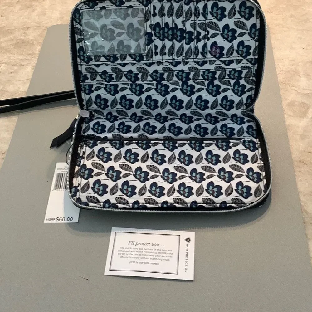 Vera Bradley Plaid Wallet NWT - Picture 3 of 9